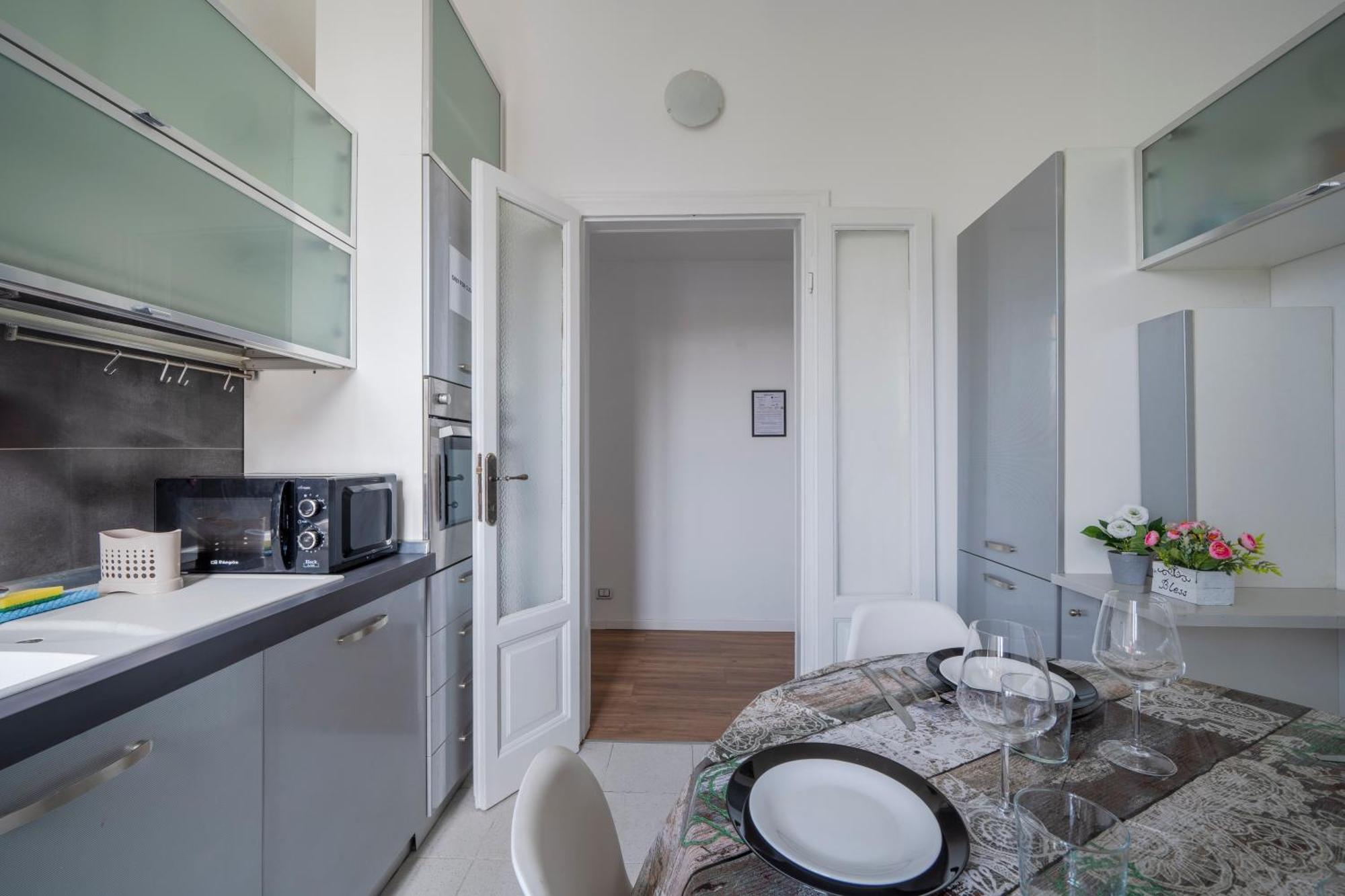 Monza Apartment Bagian luar foto